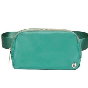 Lululemon Teal Belt Bag. Adjustable strap. Everywhere go bag. Travel. Functional